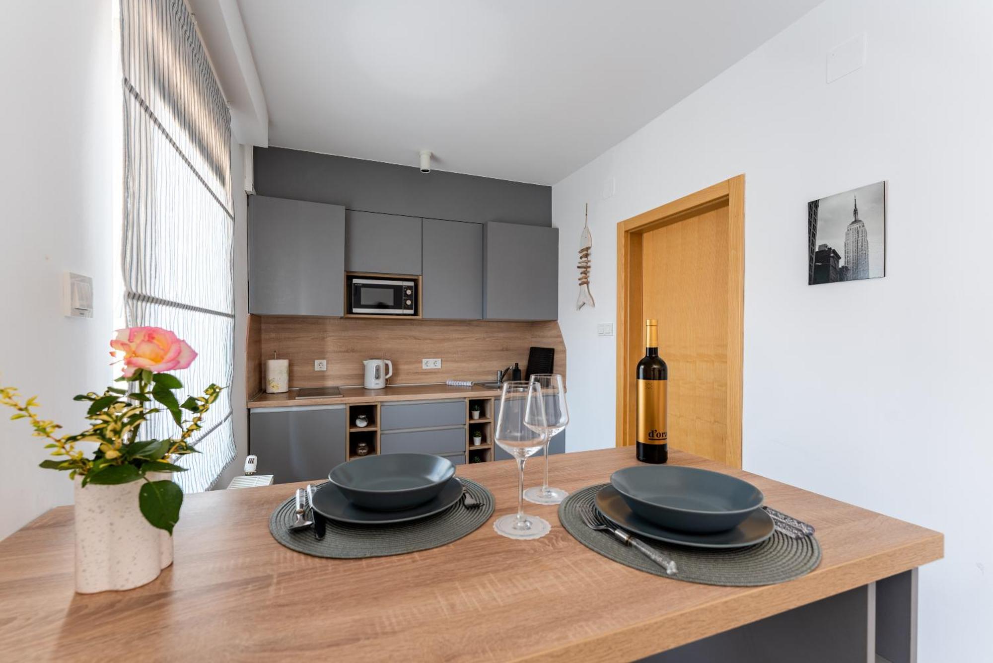 Studio Apartman The Little Prince ビェロヴァル エクステリア 写真